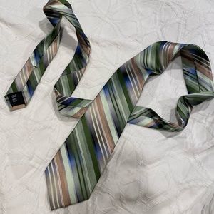 FREE Van Heusen Tie